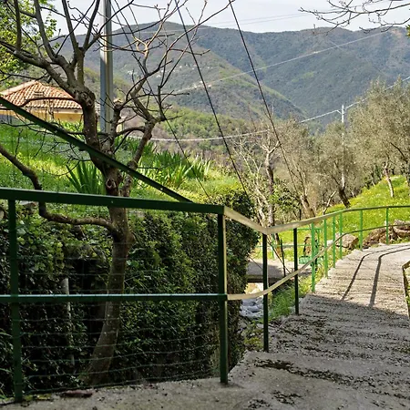 Rebecca's Holiday home Avegno